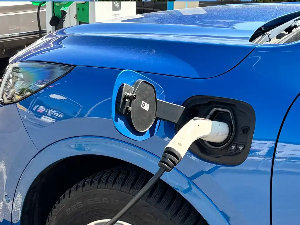 Elektroantrieb laden firmenkunden autohaus lutz fuerstenfeldbruck 1024x768